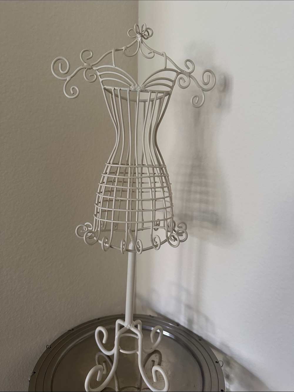Elegant Cream Metal Wire Dress Form Jewelry Holder Stand